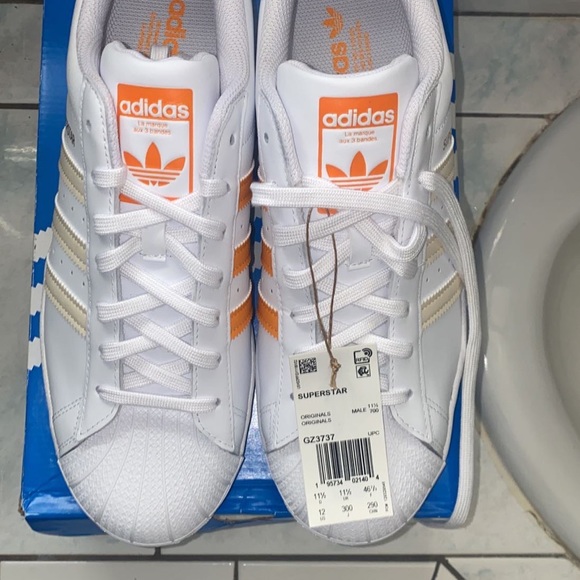 ๐๐๐
๐ผ NWT ADIDAS superstar gz3737 - Picture 13 of 13